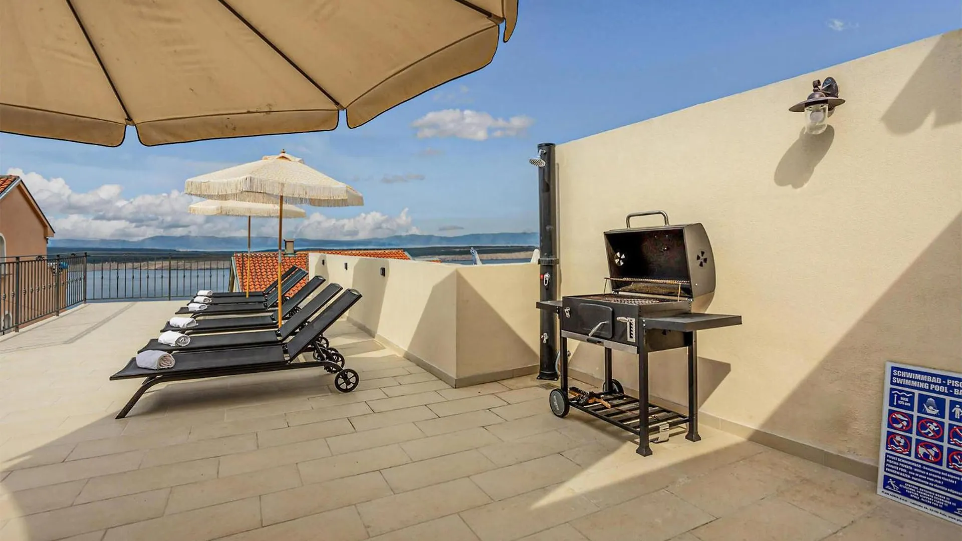 Apartment Pet Friendly Home In Dramalj With Wifi