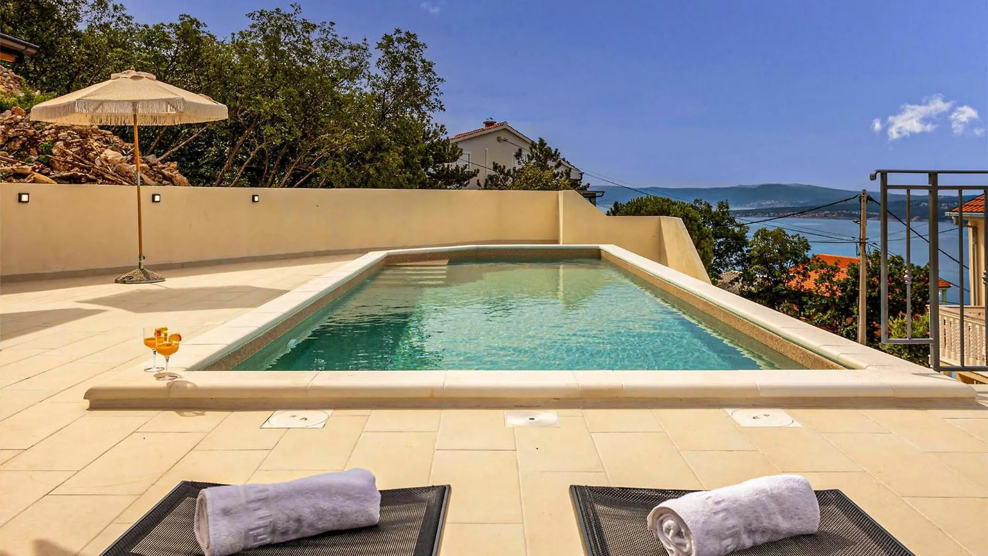 Pet Friendly Home In Dramalj With Wifi 0*,  Croatia
