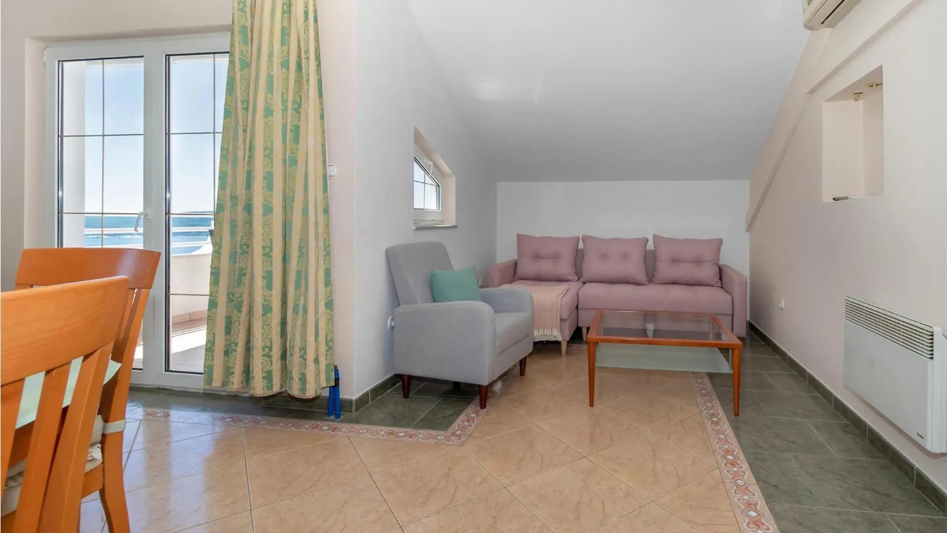 Pet Friendly Home In Dramalj With Wifi